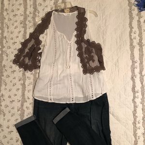 Crochet brown cropped vest - M
